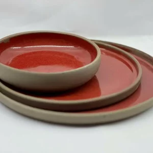 Borden en schalen op maat in keramiek